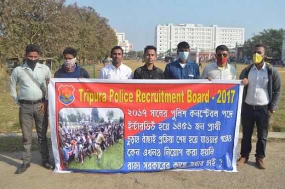 Police recruitment cancellation erupts resentment : Deprived youths to go to Court Police recruitment cancellation erupts resentment : Deprived youths to go to Court